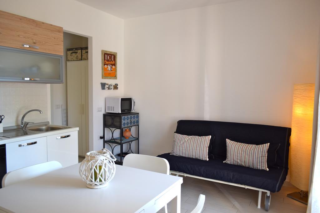 Poggio Azzurro Apartment Badesi Zewnętrze zdjęcie